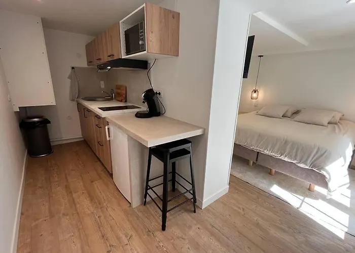 Cosy Centre Historique Apartment *