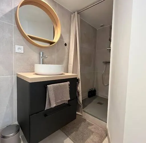 Cosy Centre Historique Apartment *